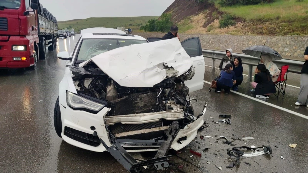 Erzurum Aşkale’de Zincirleme Trafik Kazası: 2’si Ağır 10 Yaralı