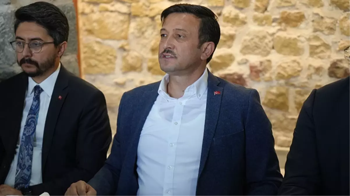 AK Partili Dağ’dan Özgür Özel: “Ne oldum delisi” edasıyla her yerde kendini göstermeye çalışıyor