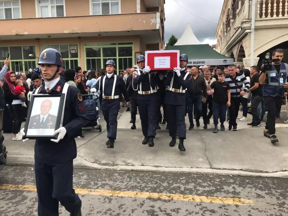 Albay Naim Tavlı’nın Cenazesi Sakarya’da