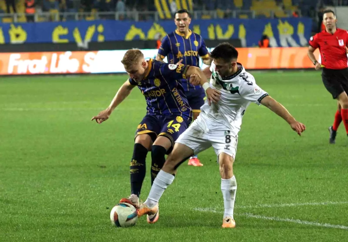 Ankaragücü, Sakaryaspor’u 2-1 Mağlup Etti