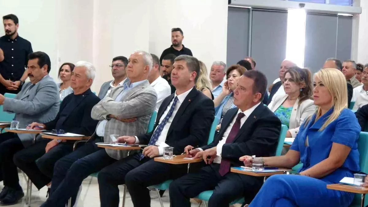 Burdur’da Akdeniz Belediyeler Birliği Bölge İstişare Toplantısı Düzenlendi