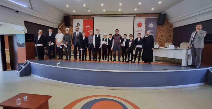 Hafız öğrenciler Düzce’de yarıştı