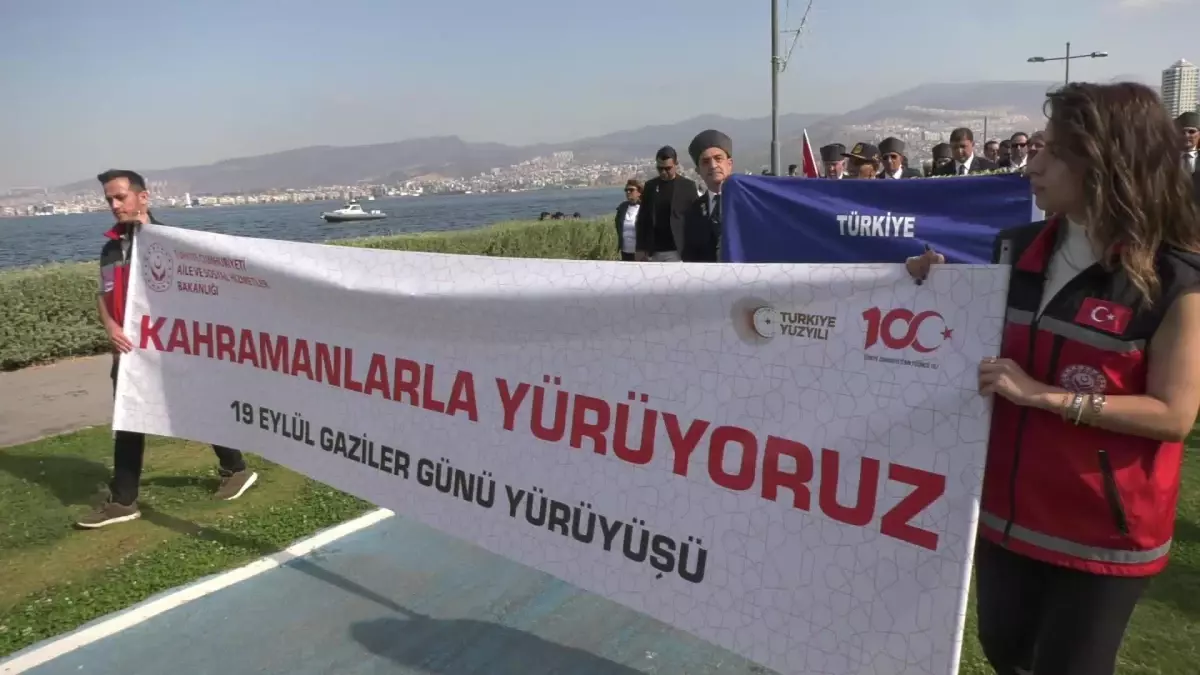 İzmir’de Gaziler Günü Etkinliği: Başkan Tugay’dan Vefa Vurgusu