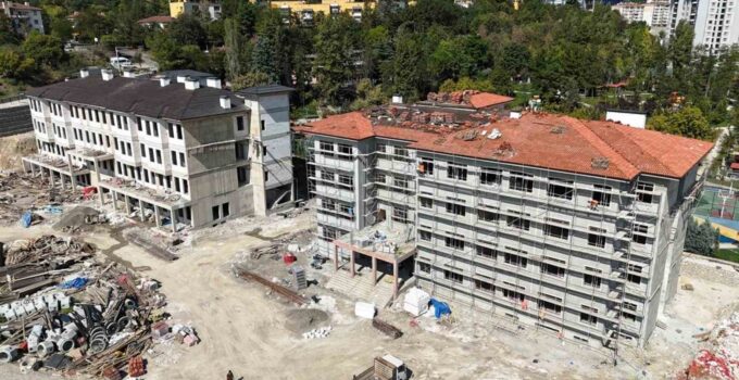 Karabük Anadolu İmam Hatip Lisesi inşaatının yüzde 60’ı tamamlandı