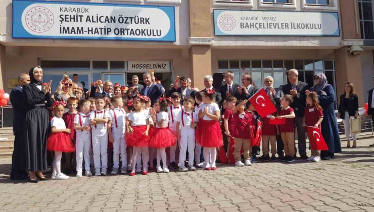 Karabük’te 37 bin öğrenci için ders zili çaldı