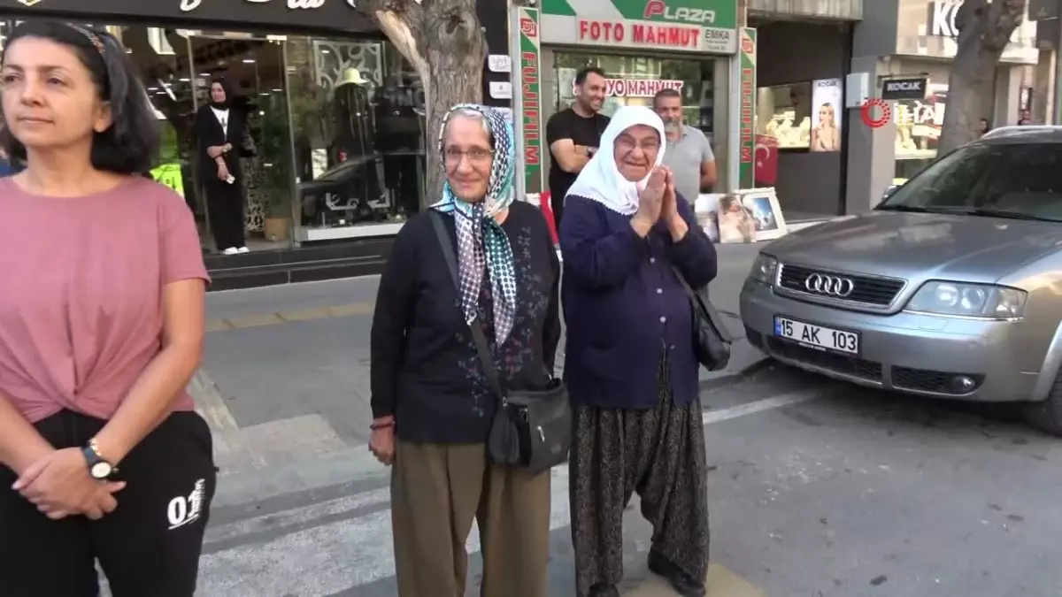 Kıbrıs Gazisi Salih Özcakka: “Bu halimle yine gitmeye hazırım”