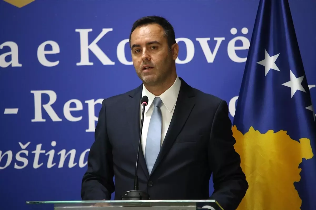 Kosova Meclis Başkanı’ndan Sırbistan Eleştirisi