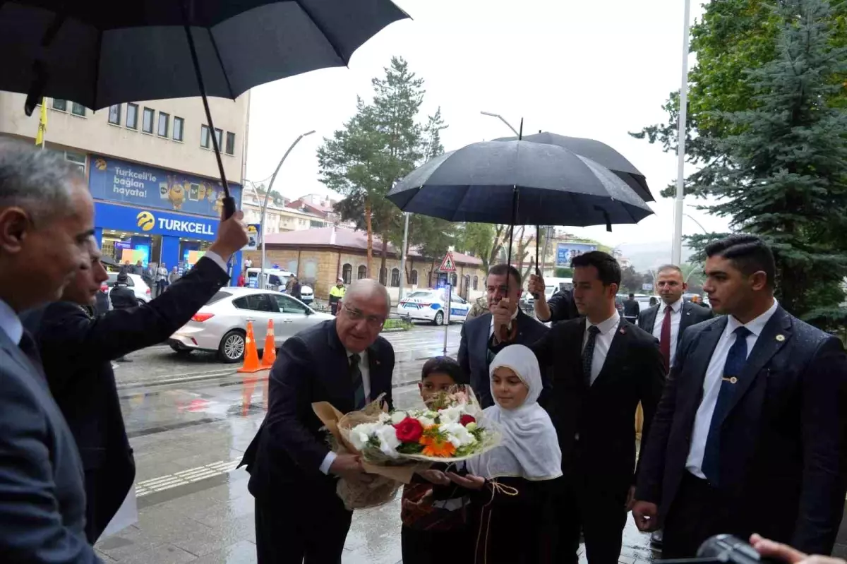 Milli Savunma Bakanı Yaşar Güler Bayburt’ta