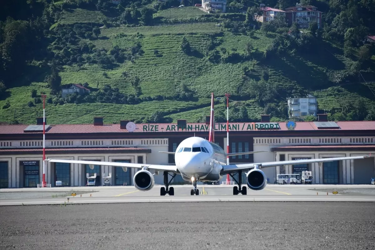 Rize-Artvin Havalimanı’nda Uçuş ve Yolcu Artışı