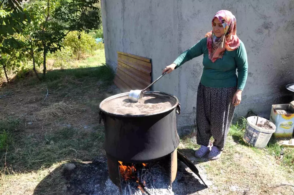 Sason’da Üzüm Pekmezi Yapımı Başladı