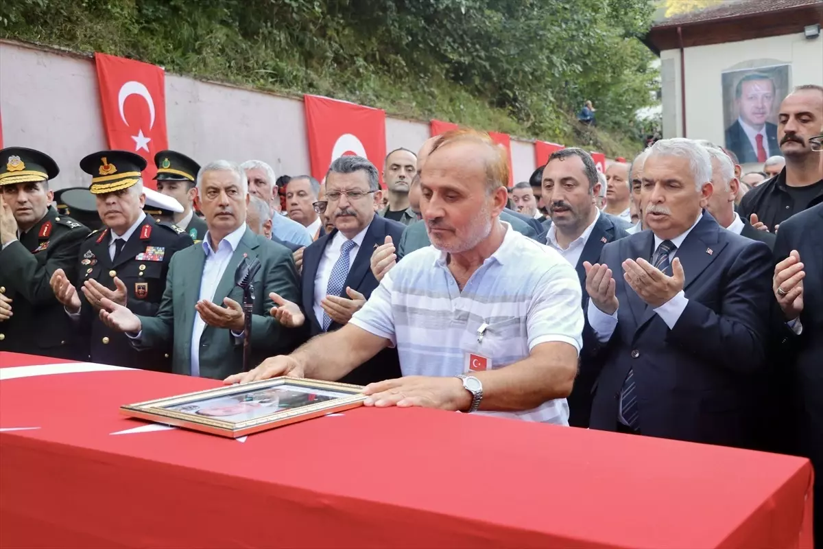 Şehit Üsteğmen Ömer Fatih Ayar Trabzon’da Defnedildi