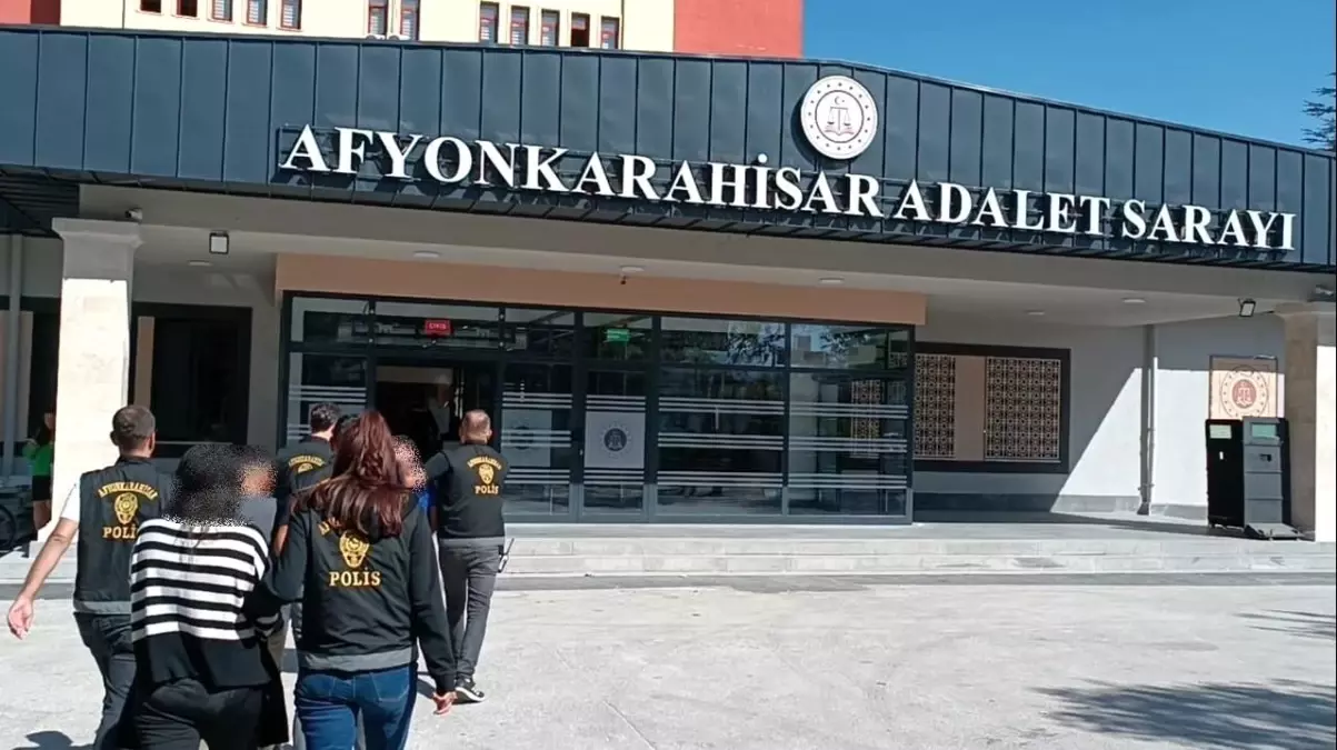 Afyonkarahisar’da Kavga: 3 Kişi Gözaltına Alındı