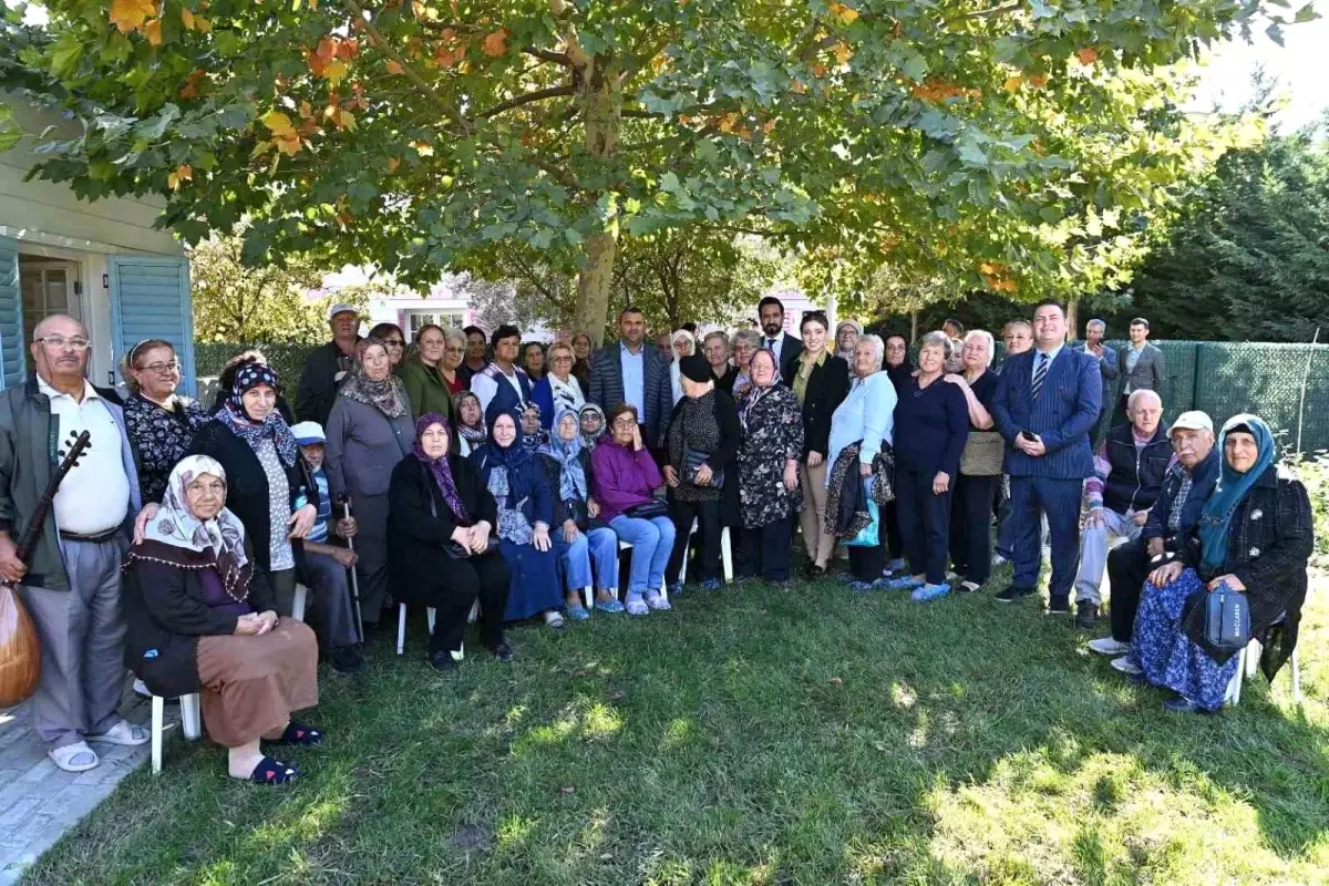 Süleymanpaşa’da Yaşlılar ve Çocuklar Günü Kutlaması