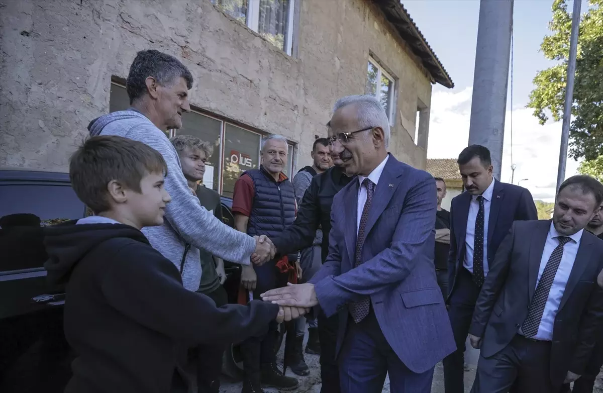 Ulaştırma ve Altyapı Bakanı Uraloğlu, Bosna Hersek’te selden etkilenen bölgeyi ziyaret etti Açıklaması