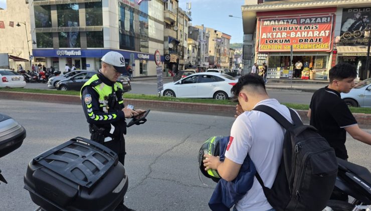 Ereğli polisi motosiklet sürücülerine yönelik denetim yaptı