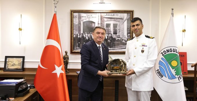 TCG Kilimli Gemisi Komutanlarından Başkan Erdem’e Ziyaret