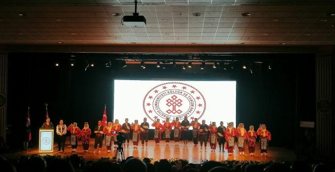 Zonguldak’ta “Bir Sevdadır Anadolu-3” Halk Oyunları Şöleni Rüzgarı Esti