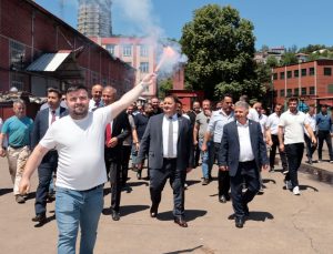 Genel Başkan Yeşil’e meşaleli karşılama