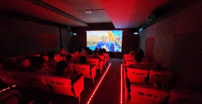 TRT Sinema Tırı Zonguldak’ta çocuklarla buluştu