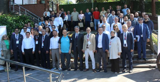 Zonguldak’ta 5 ilin sağlık müdürü acil hasta sevkleri için bir araya geldi