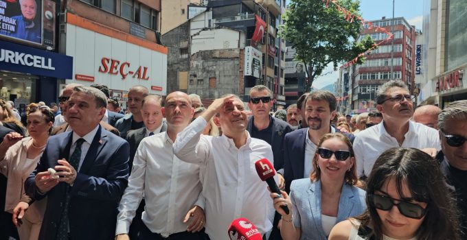 Özel Zonguldak’ta; “Siyasette marifet gemiyi limana çekmek değil, iktidara götürmektir”