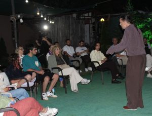 Zonguldaklı Tiyatrocunun Stand-Up Gösterisi Büyük Beğeni Topladı