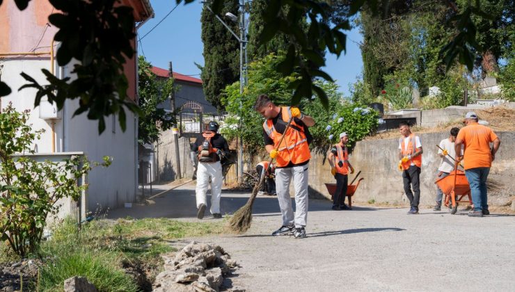 Zonguldak Belediyesi Tepebaşı Mahallesi Rüzgarlı Caddesi’nde temizlik çalışması yürüttü