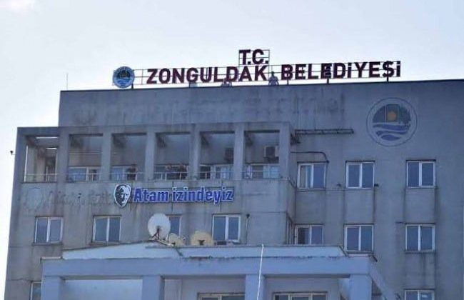 Bıçaklı ölüm, tefecilik ve silahlı yaralama: Zonguldak Belediyesi’nde 1 ayda 3 personel tutuklandı