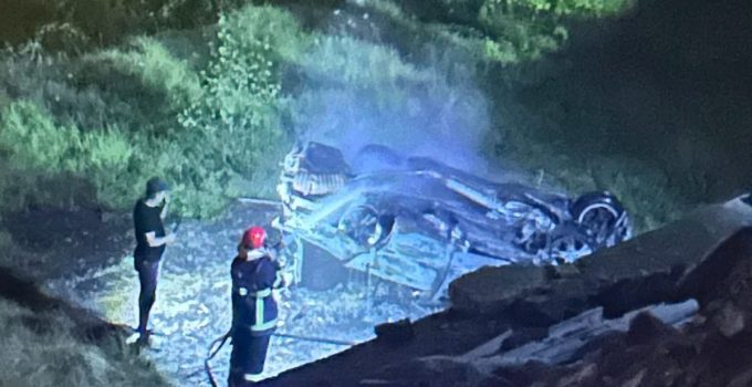 Devrek’te şarampole devrilip alev alan otomobilde 1 kişi öldü
