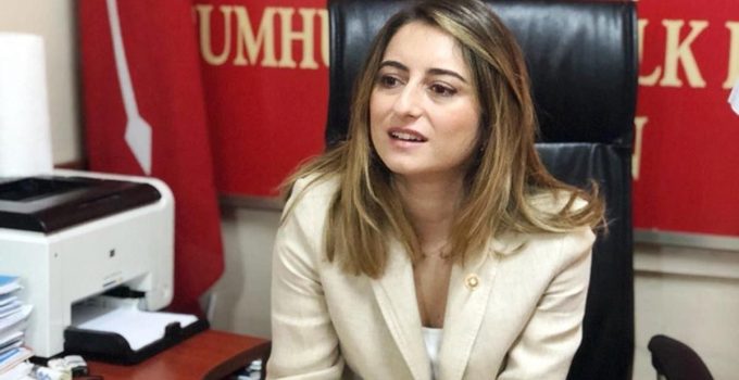 CHP Milletvekili Aysu Bankoğlu partide kalma kararını duyurdu