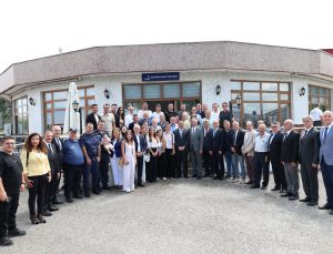 Zonguldak Valisi Hacıbektaşoğlu basın mensuplarıyla bayram kahvaltısında buluştu