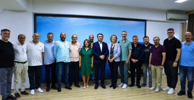 Zonguldak belediye başkanı ve 16 meclis üyesi CHP’den istifa etti