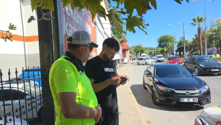 Zonguldak’ta trafik polisinin dikkati vatandaşı dolandırılmaktan kurtarıldı