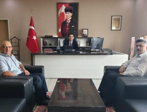 Kozlu Kaymakamı Çakır’dan şehit babalarına anlamlı ev sahipliği