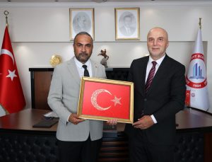 BARÜ Rektörü Prof. Dr. Akkaya’dan Rektör Prof. Dr. Ulusoy’a Hayırlı Olsun Ziyareti