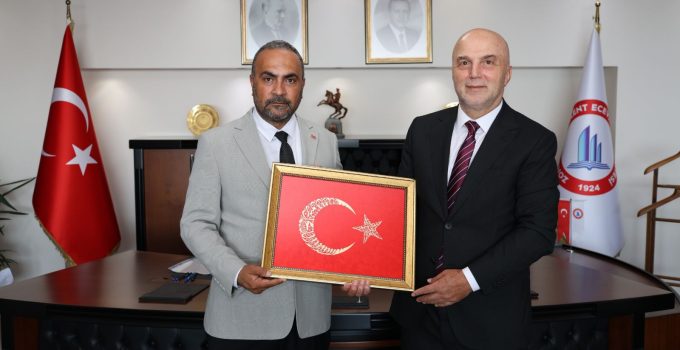 BARÜ Rektörü Prof. Dr. Akkaya’dan Rektör Prof. Dr. Ulusoy’a Hayırlı Olsun Ziyareti