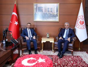 Düzce Valisi Makas’tan Zonguldak Valisi Hacıbektaşoğlu’na iade-i ziyaret