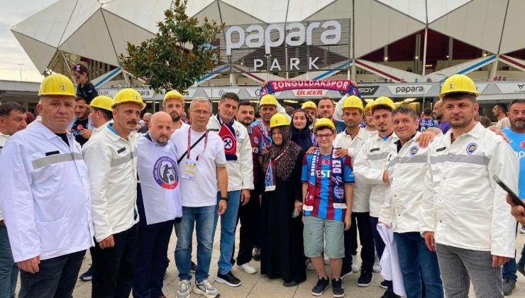 Zonguldaklı madenciler Trabzonspor-Başakşehir maçında tribünlerde