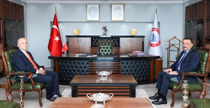 Vali Hacıbektaşoğlu, BEUN Rektörü Ulusoy’u ziyaret etti