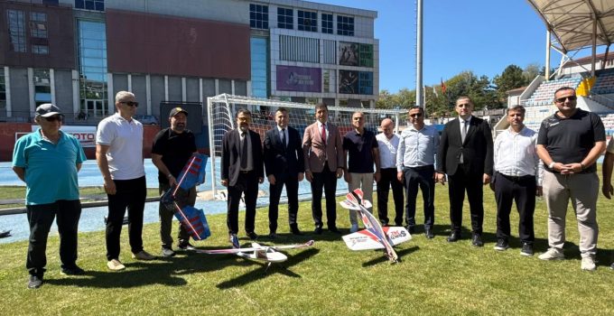 Zonguldak’ta gençler yaz sezonunu şenlikle tamamladı