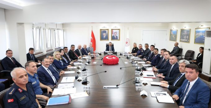 Zonguldak’ta üniversite ve okul çevresi güvenlik tedbirleri masaya yatırıldı