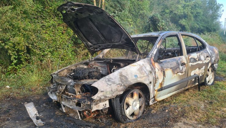 Çaycuma’da park halindeki otomobilde korkutan yangın