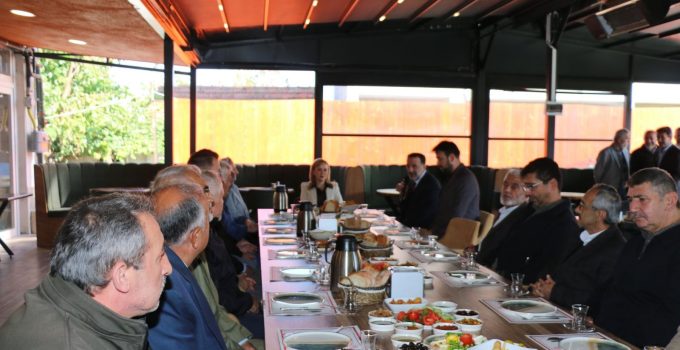 Kaymakam Şıktaş, emekli din görevlileri ve aileleriyle buluştu