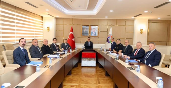 Karabük’te okul ve çevrelerinde güvenlik tedbirleri değerlendirildi.