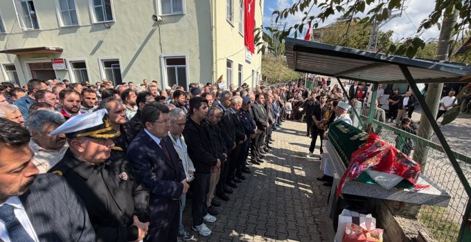 Okul saldırısında hayatını kaybeden Eslem Sare, Bartın’da toprağa verildi
