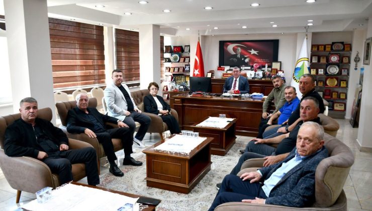 Alaplı Belediye Başkanı Nuri Tekin ve 9 meclis üyesi CHP’den istifa etti