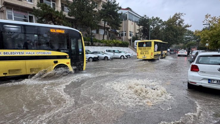 Zonguldak’ta sağanak ulaşımı felç etti: Araçlar arızalandı, tünellerde trafik kontrollü sağlandı