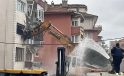 Zonguldak’ta riskli binanın yıkımı için çevredeki 14 daire tahliye edildi