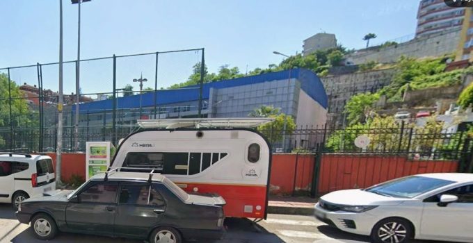 Akademisyen Kutoğlu’ndan Site Spor Salonu tepkisi: “Kamu kaynağı boşa gitti”