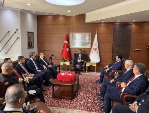 Zonguldak Valisi Hacıbektaşoğlu’ndan Cumhuriyet Bayramı tebrikatı